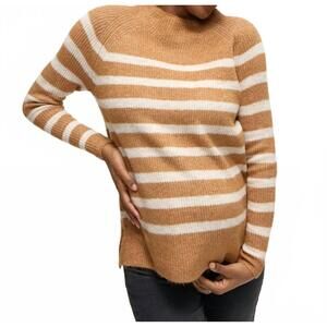NEW INGRID + ISABEL softline side zip stripe maternity and nursing sweater in ca